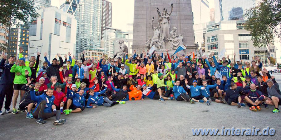 Die Laufgruppe InterAir am Columbus Circle zum Lauftreff